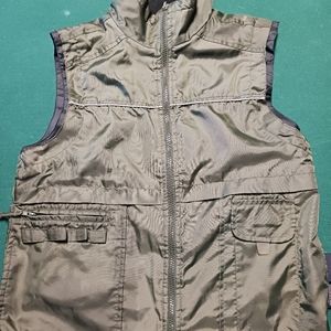 Boys Reversible vest size 10/12